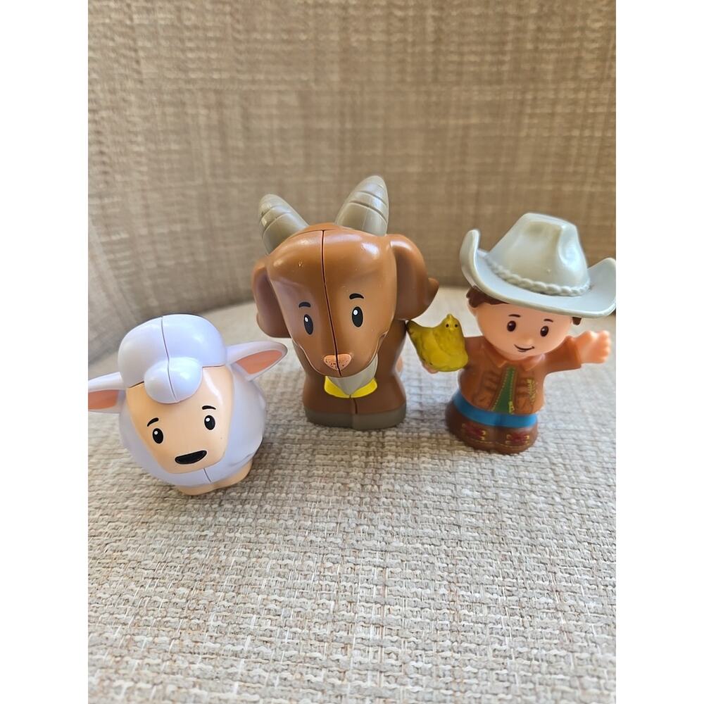 Fisher Price Little People Farmer & Animals Figure Lot of 13 - Picture 3 of 3